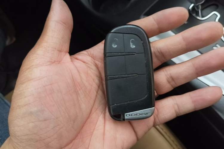Used Dodge Journey 2013 2.4L Two-Wheel Drive Luxury Version Vehicle Key