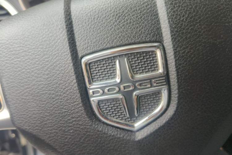 Used Dodge Journey 2013 2.4L Two-Wheel-Drive Smart Edition Vehicle Key