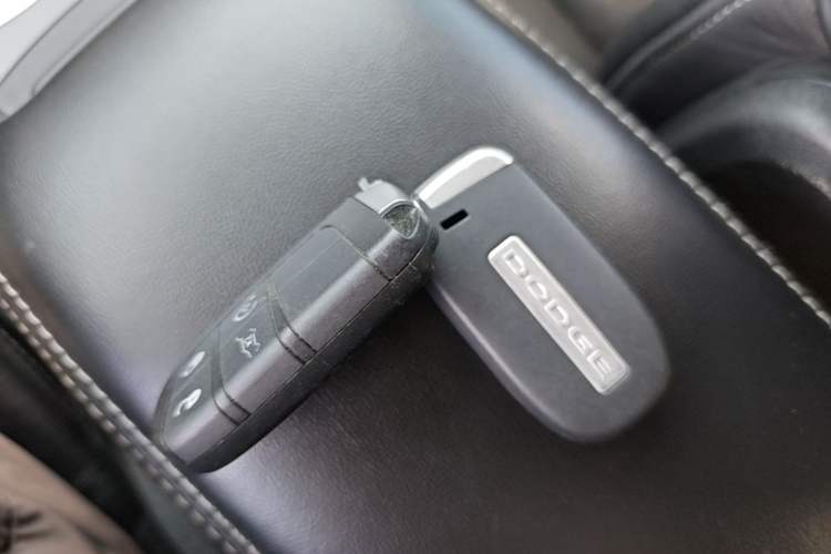 Used Dodge Journey 2013 2.4L Two-Wheel Drive Luxury Version Vehicle Key