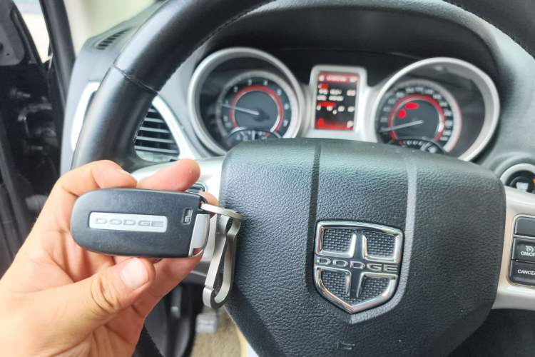 Used Dodge Journey 2013 3.6L Four-Wheel Drive Flagship Edition Vehicle Key