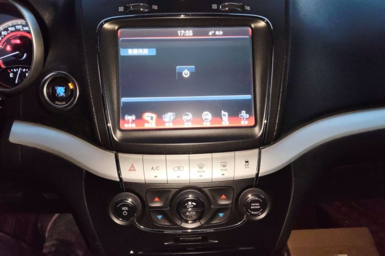 Used Dodge Journey 2013 2.4L Two-Wheel Drive Luxury Version Audio And AC Panel