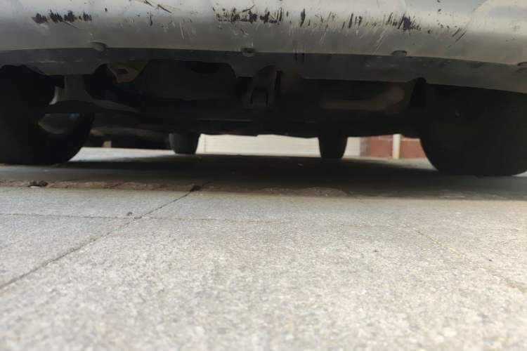 Used Dodge Journey 2013 2.4L Two-Wheel Drive Luxury Version Chassis Front