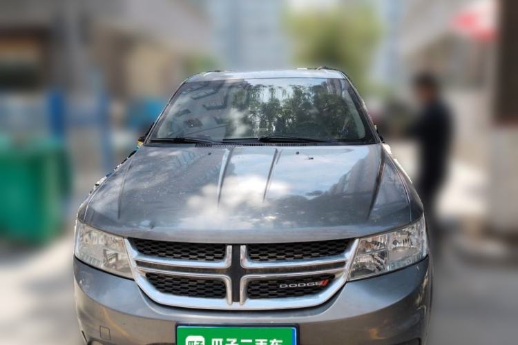 Used Dodge Journey 2013 3.6L Four-Wheel Drive Flagship Edition Front