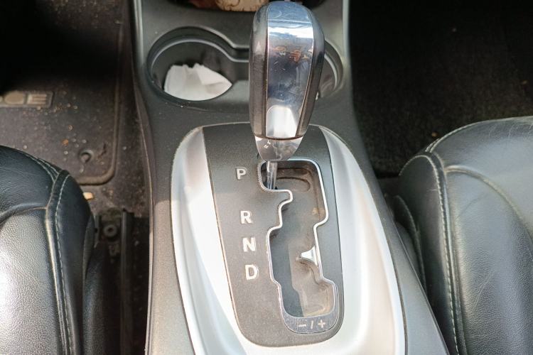 Used Dodge Journey 2013 2.4L Two-Wheel Drive Luxury Version Gear Lever