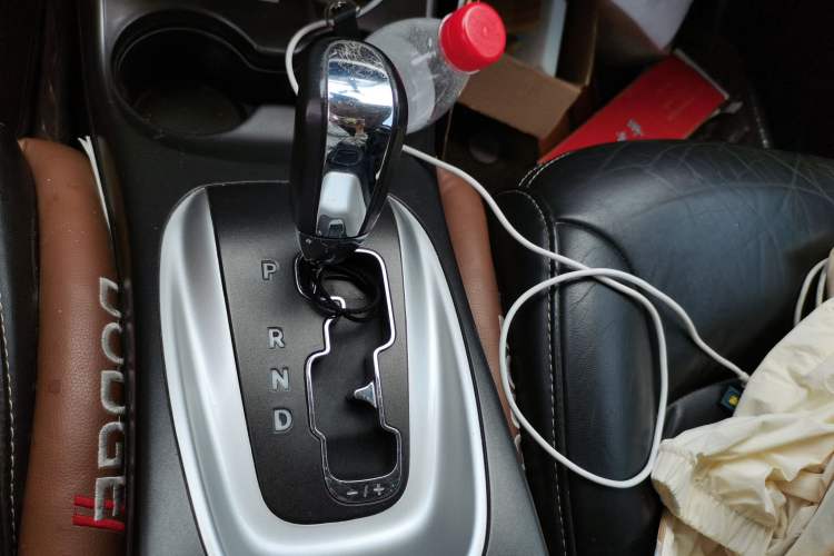 Used Dodge Journey 2013 2.4L Two-Wheel Drive Luxury Version Gear Lever
