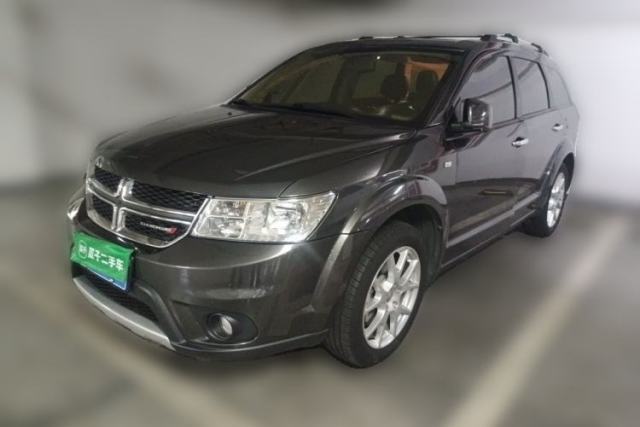 Ojetý Dodge Journey 2013 2.4L Two-Wheel Drive Luxury Version