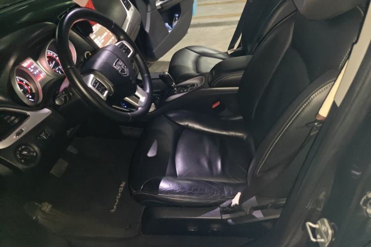Used Dodge Journey 2013 2.4L Two-Wheel-Drive Smart Edition Left Front Seat