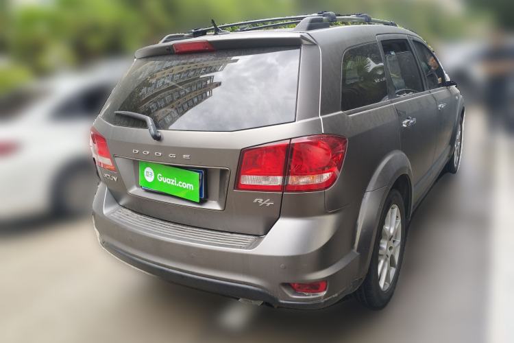 Used Dodge Journey 2013 2.4L Two-Wheel Drive Luxury Version Rear Right 45 Deg