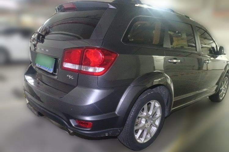 Used Dodge Journey 2013 2.4L Two-Wheel Drive Luxury Version Rear Right 45 Deg