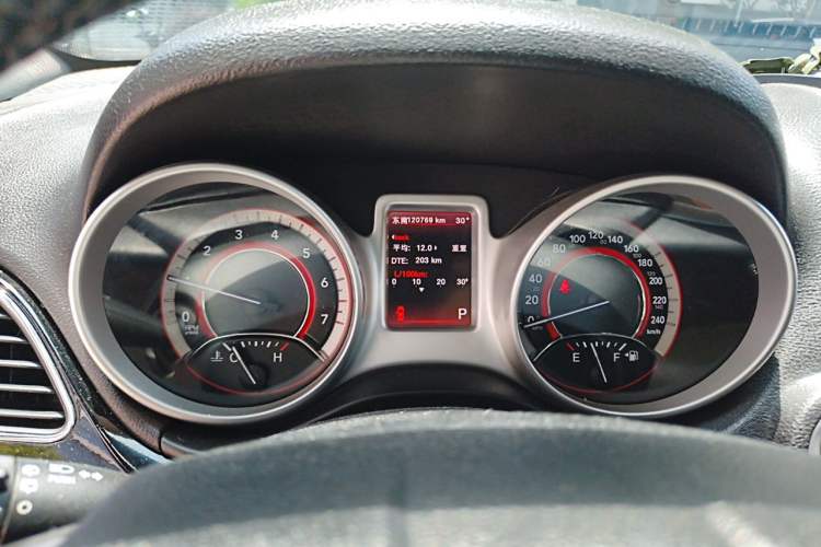 Used Dodge Journey 2013 2.4L Two-Wheel Drive Luxury Version Instrument Cluster