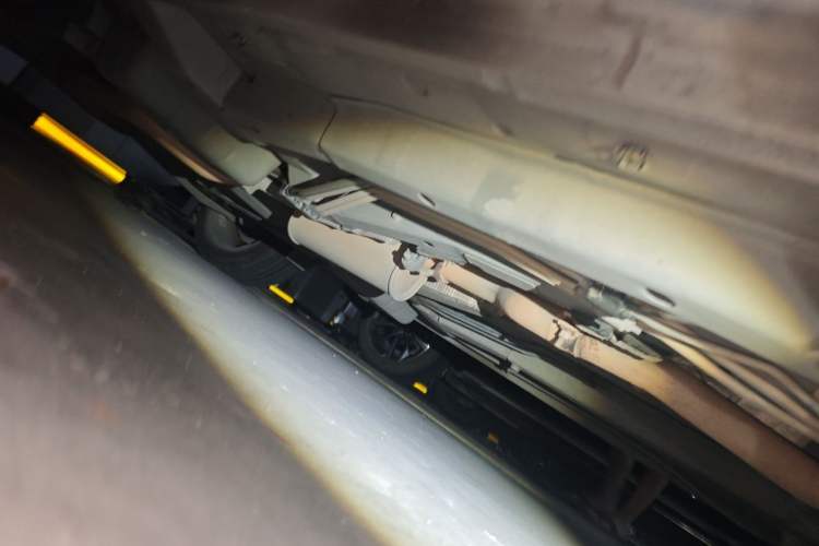 Used Dodge Journey 2013 2.4L Two-Wheel Drive Luxury Version Chassis Front Right