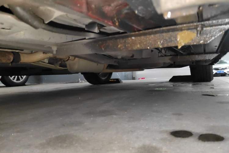 Used Dodge Journey 2013 2.4L Two-Wheel Drive Luxury Version Chassis Front Left