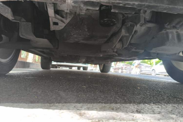 Used Dodge Journey 2013 2.4L Two-Wheel Drive Luxury Version Chassis Front