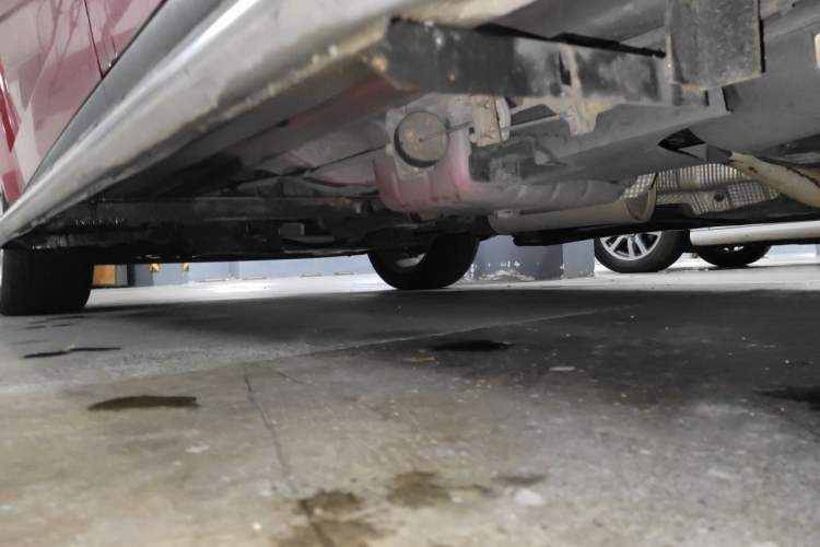 Used Dodge Journey 2013 2.4L Two-Wheel Drive Luxury Version Chassis Rear Left