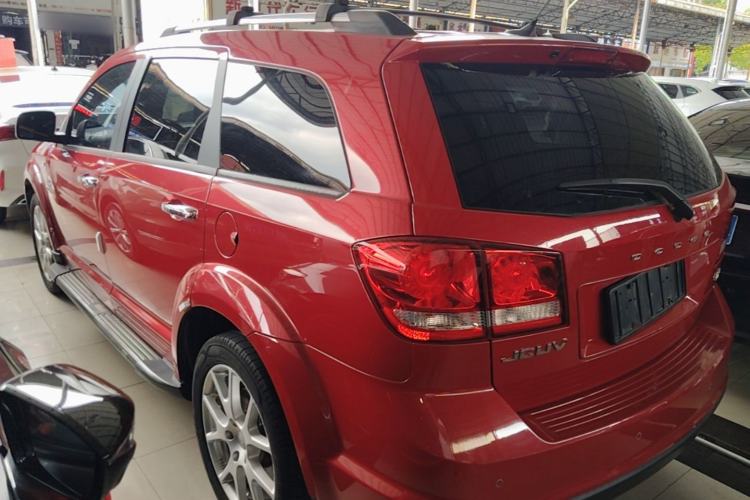 Used Dodge Journey 2013 2.4L Two-Wheel Drive Luxury Version Exterior 2