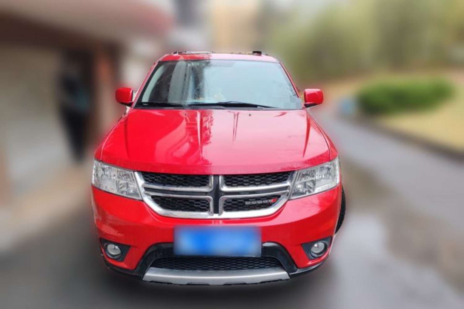 Used Dodge Journey 2013 2.4L Two-Wheel Drive Luxury Version Front