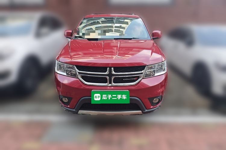 Used Dodge Journey 2013 2.4L Two-Wheel Drive Luxury Version Front