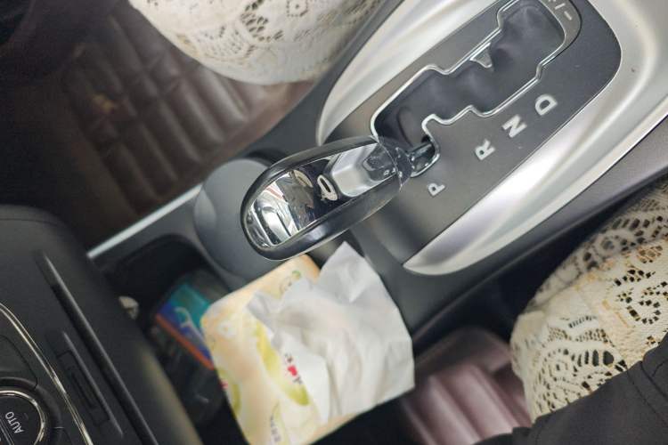 Used Dodge Journey 2013 2.4L Two-Wheel Drive Luxury Version Gear Lever