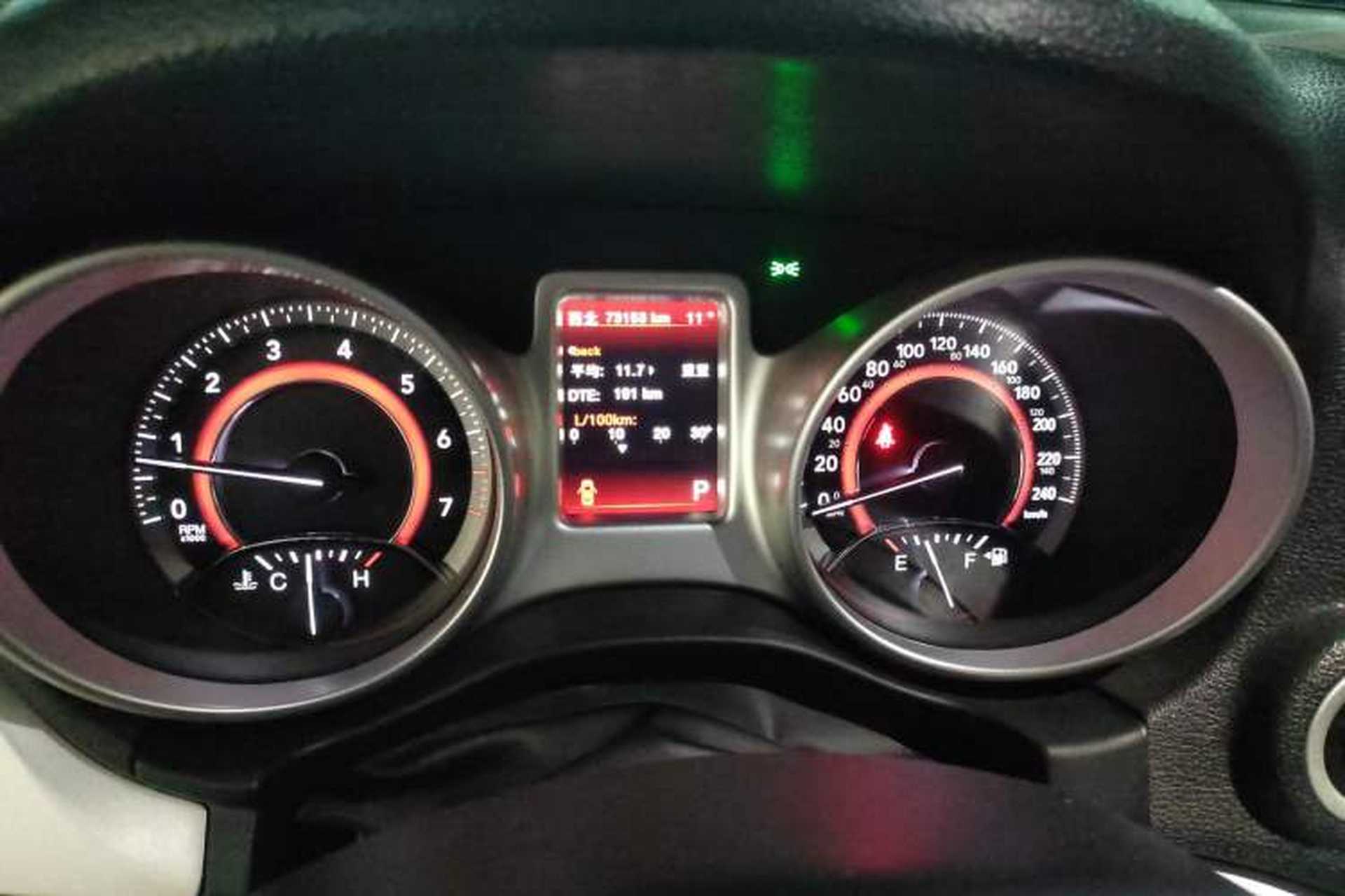 Used Dodge Journey 2013 2.4L Two-Wheel Drive Luxury Version Instrument Cluster