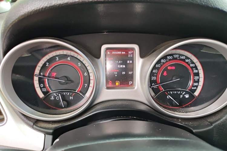 Used Dodge Journey 2013 2.4L Two-Wheel Drive Luxury Version Instrument Cluster