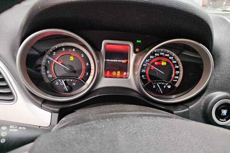 Used Dodge Journey 2013 2.4L Two-Wheel Drive Luxury Version Instrument Cluster