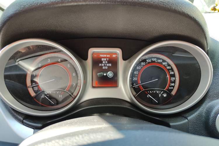 Used Dodge Journey 2013 2.4L Two-Wheel Drive Luxury Version Instrument Cluster