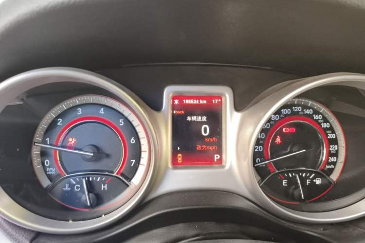 Used Dodge Journey 2013 2.4L Two-Wheel Drive Luxury Version Odometer Close Up