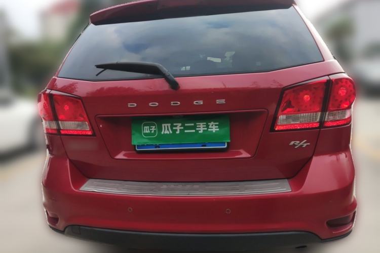 Used Dodge Journey 2013 2.4L Two-Wheel Drive Luxury Version Rear