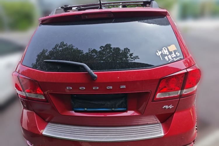 Used Dodge Journey 2013 2.4L Two-Wheel Drive Luxury Version Rear