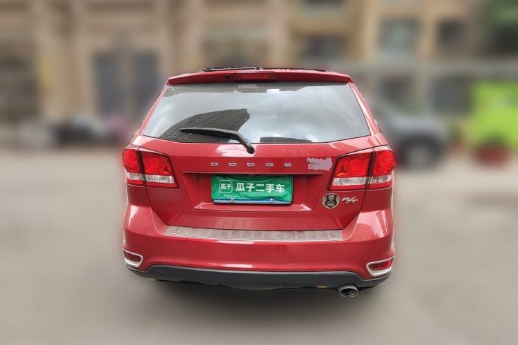 Used Dodge Journey 2013 2.4L Two-Wheel Drive Luxury Version Rear