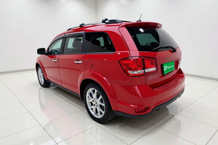 Used Dodge Journey 2013 2.4L Two-Wheel Drive Luxury Version Rear Left 45 Deg