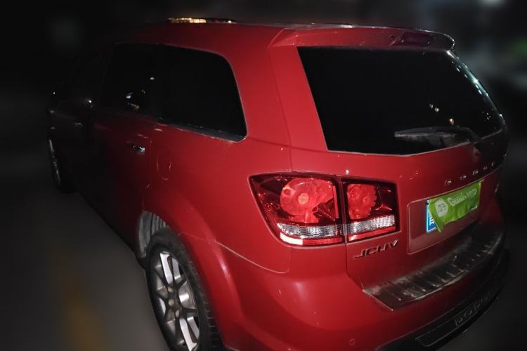 Used Dodge Journey 2013 2.4L Two-Wheel Drive Luxury Version Rear Left 45 Deg