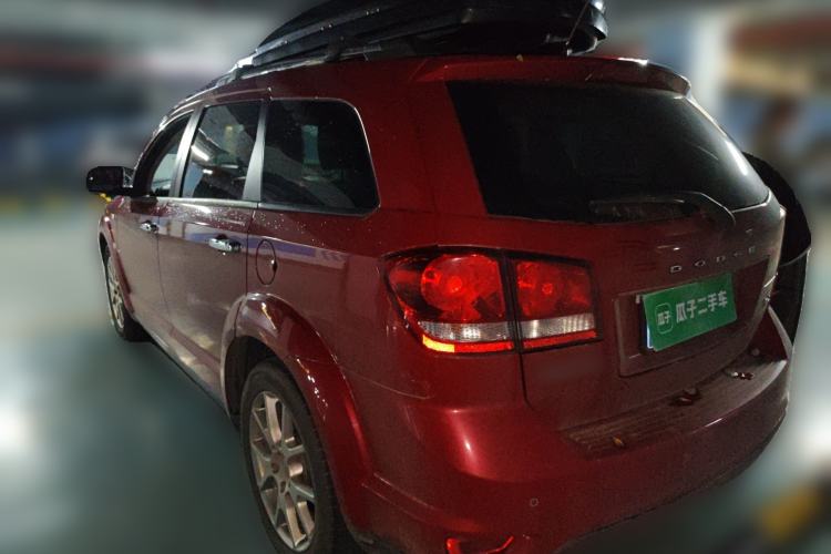 Used Dodge Journey 2013 2.4L Two-Wheel Drive Luxury Version Rear Left 45 Deg