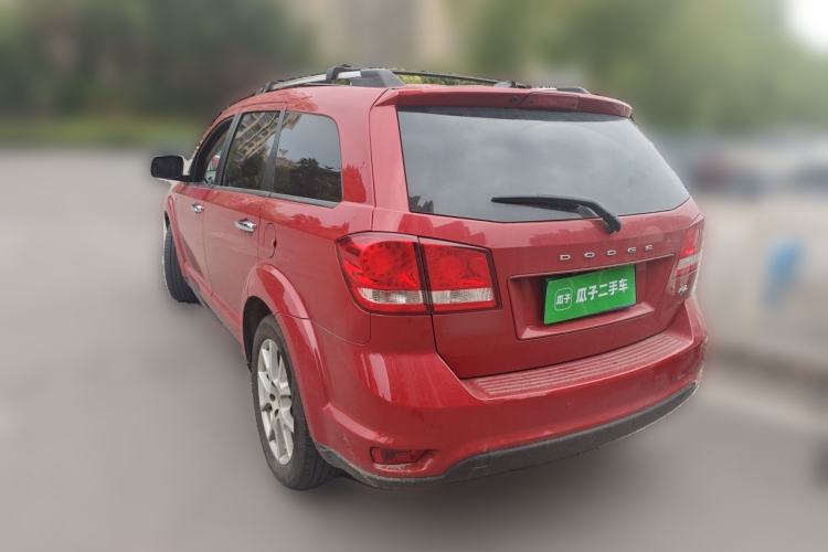 Used Dodge Journey 2013 2.4L Two-Wheel Drive Luxury Version Rear Left 45 Deg