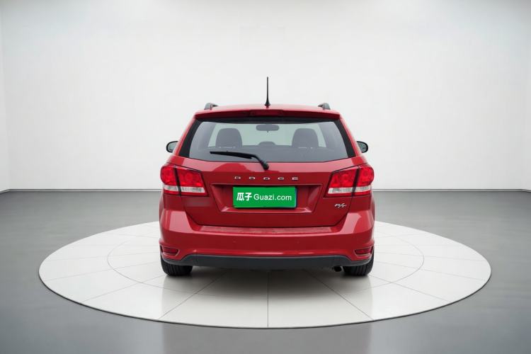 Used Dodge Journey 2013 2.4L Two-Wheel Drive Luxury Version Rear
