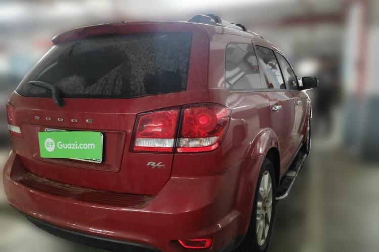Used Dodge Journey 2013 2.4L Two-Wheel Drive Luxury Version Rear Right 45 Deg