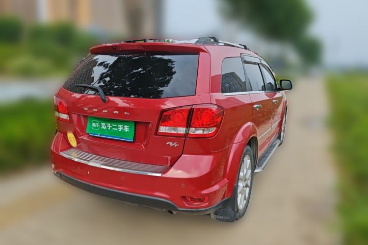 Used Dodge Journey 2013 2.4L Two-Wheel Drive Luxury Version Rear Right 45 Deg