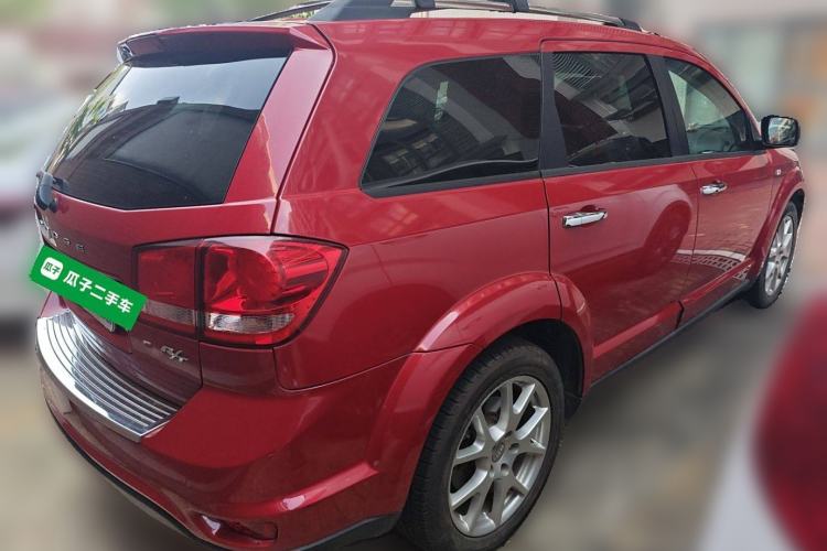 Used Dodge Journey 2013 2.4L Two-Wheel Drive Luxury Version Rear Right 45 Deg