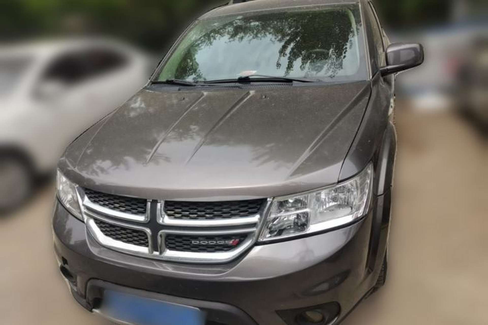 Used Dodge Journey 2013 2.4L Two-Wheel Drive Luxury Version Front