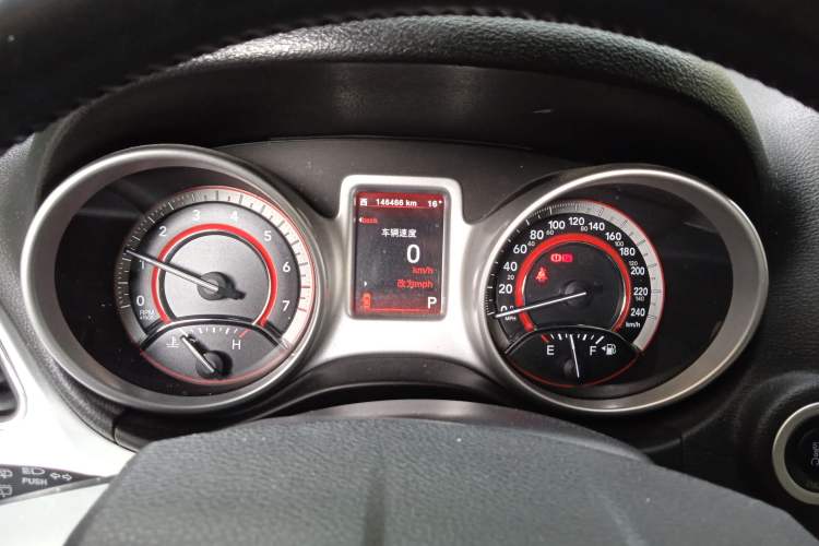 Used Dodge Journey 2013 2.4L Two-Wheel Drive Luxury Version Instrument Cluster