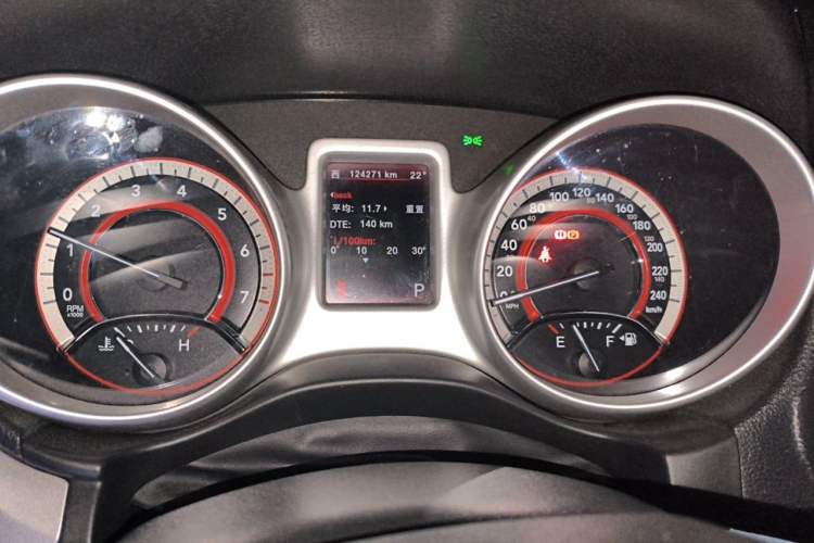 Used Dodge Journey 2013 2.4L Two-Wheel Drive Luxury Version Instrument Cluster
