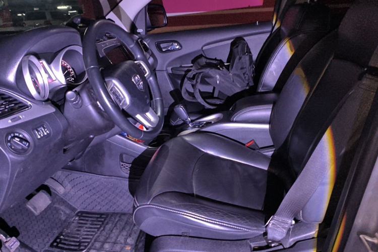 Used Dodge Journey 2013 2.4L Two-Wheel Drive Luxury Version Left Front Seat