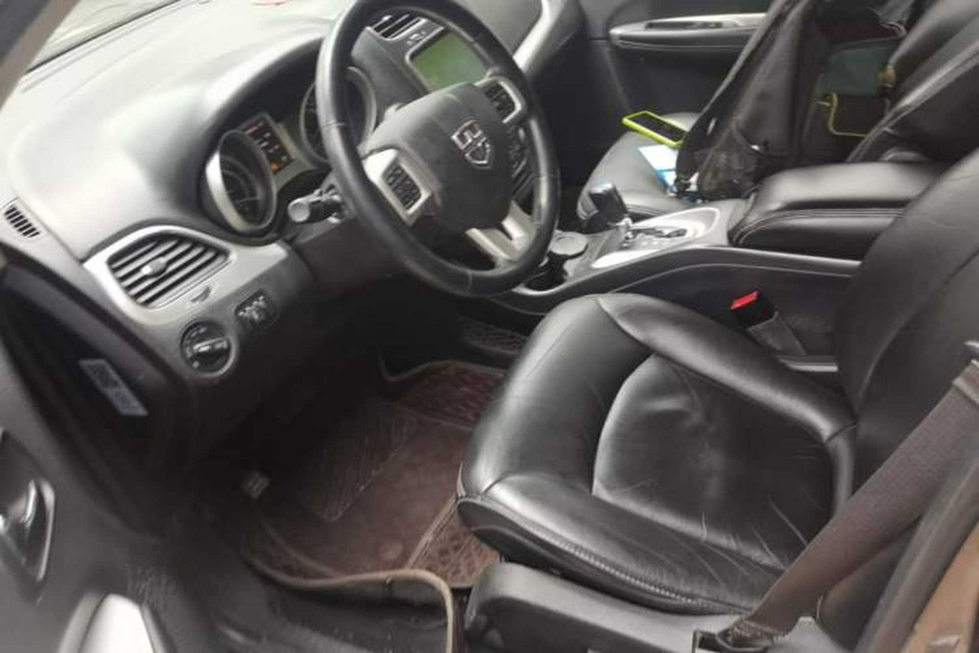 Used Dodge Journey 2013 2.4L Two-Wheel Drive Luxury Version Left Front Seat