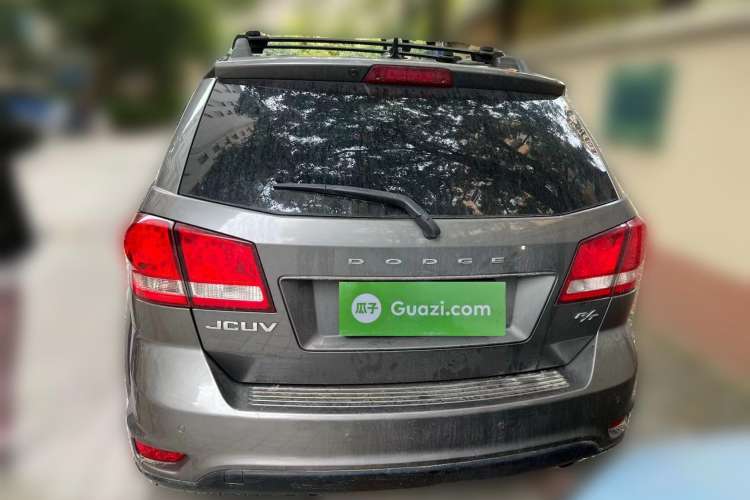 Used Dodge Journey 2013 2.4L Two-Wheel Drive Luxury Version Rear