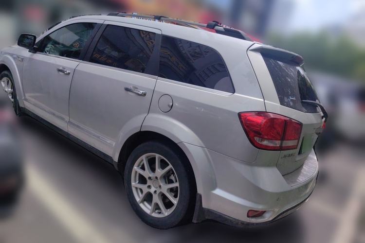 Used Dodge Journey 2013 2.4L Two-Wheel Drive Luxury Version Rear Left 45 Deg