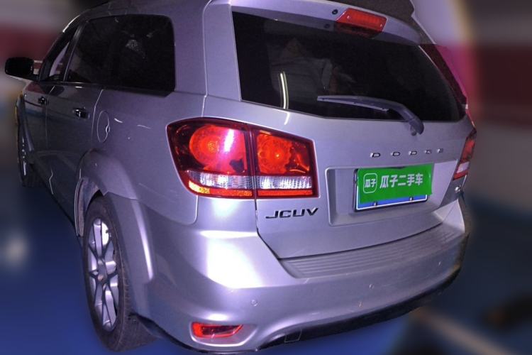 Used Dodge Journey 2013 2.4L Two-Wheel Drive Luxury Version Rear Left 45 Deg