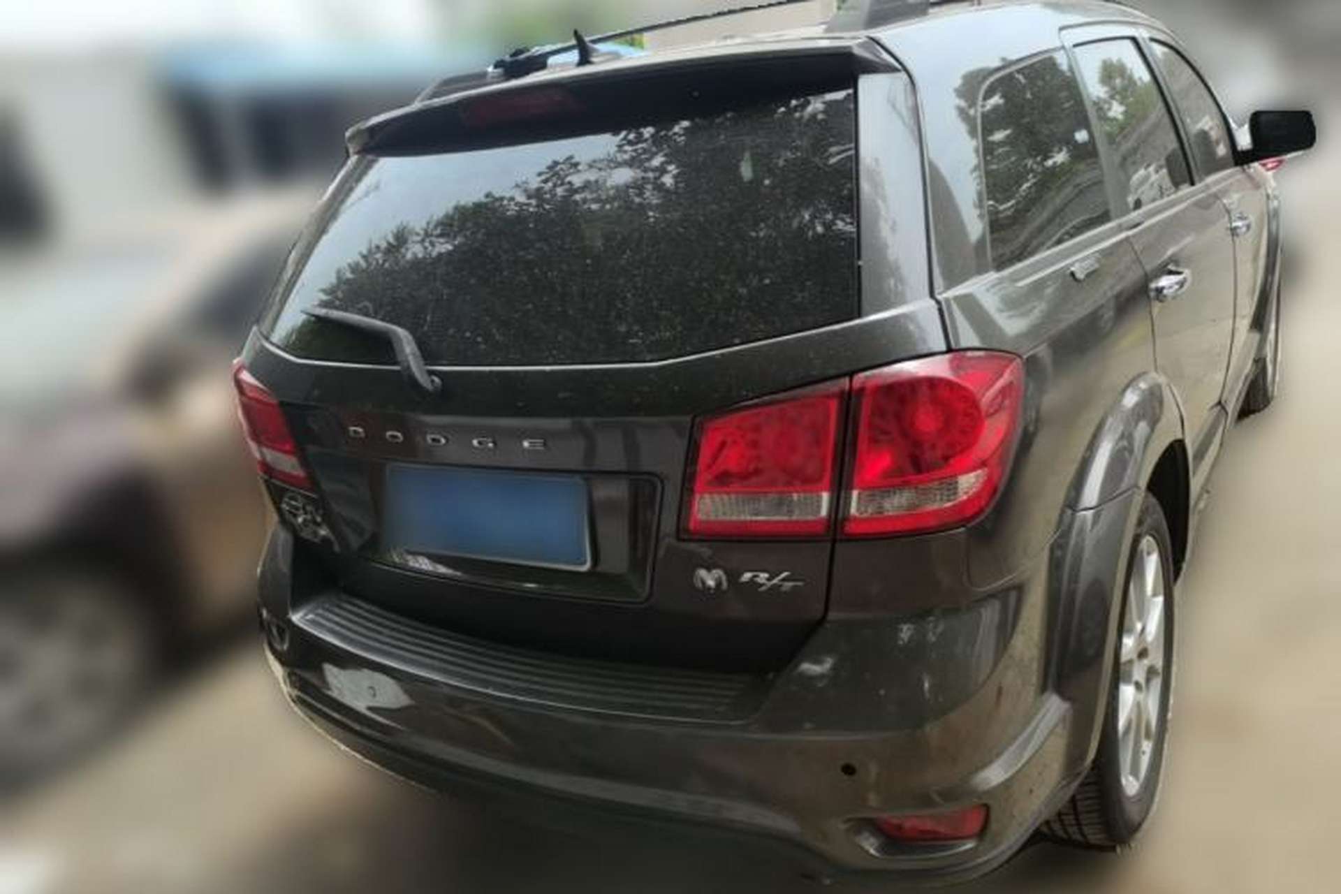 Used Dodge Journey 2013 2.4L Two-Wheel Drive Luxury Version Rear