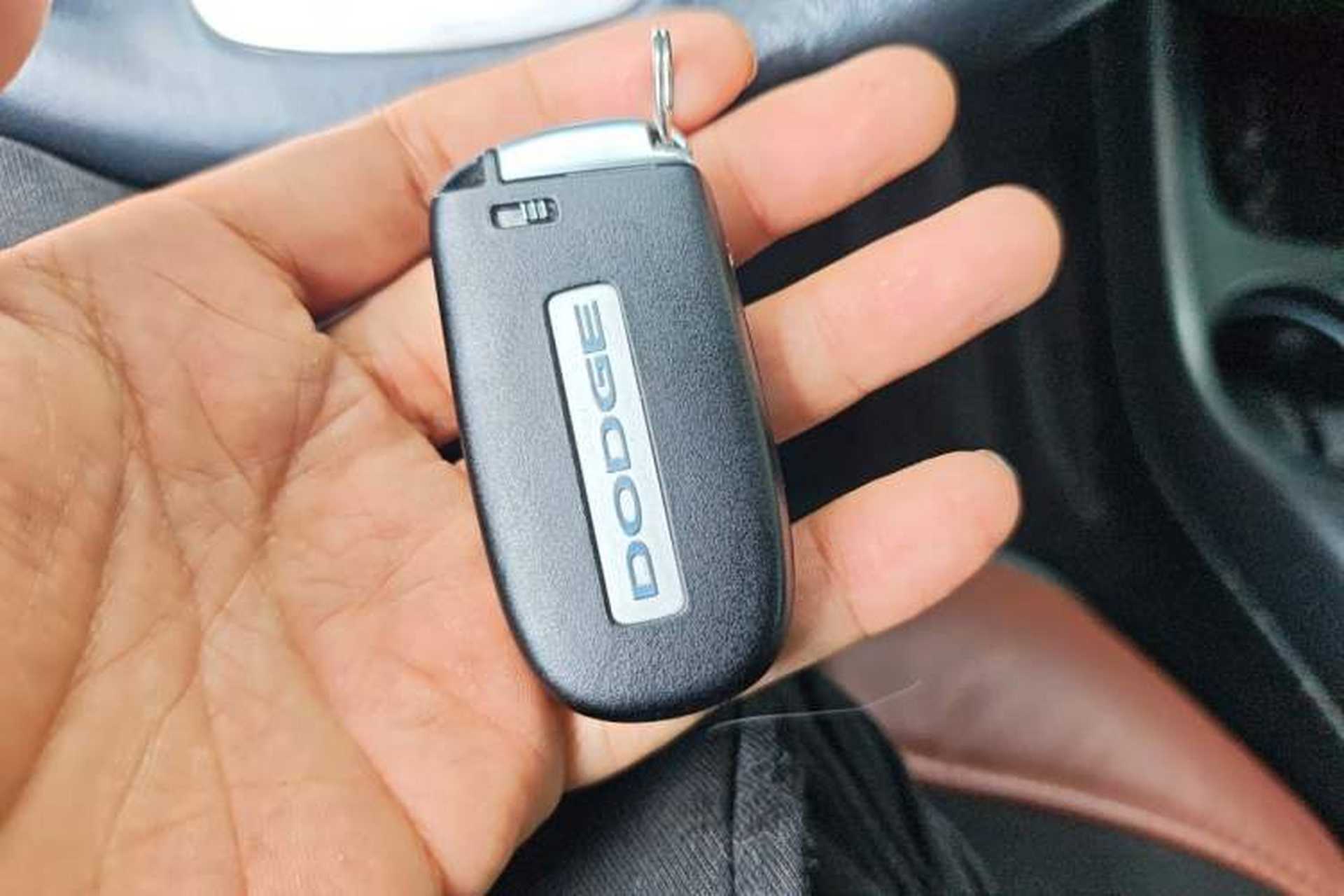 Used Dodge Journey 2013 2.4L Two-Wheel Drive Luxury Version Vehicle Key