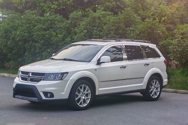 Used Dodge Journey 2013 2.4L Two-Wheel Drive Luxury Version Guazi used car, China used car export, Used car for sale, Used cars, Cheapest cars for sale