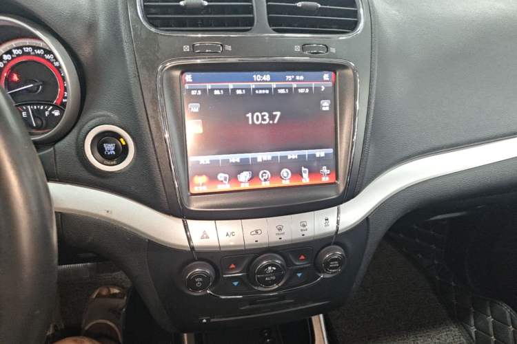 Used Dodge Journey 2013 2.4L Two-Wheel Drive Luxury Version Audio And AC Panel